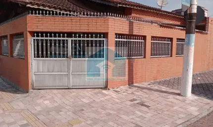 Casa na Vila Tupi Praia Grande SP, com 2 dormitórios, 1 suíte