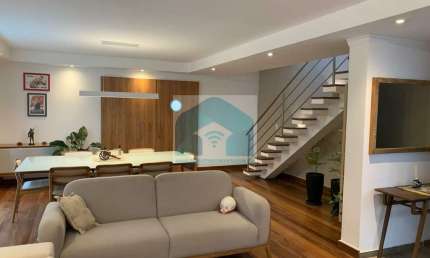 Casa Sobrado Brooklin Paulista com 249m² 3-suites 3 vagas-(REFORMADA)