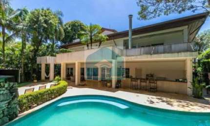 Casa no Jardim Cordeiro,4 suites, 4 vagas com 625 m² e piscina .