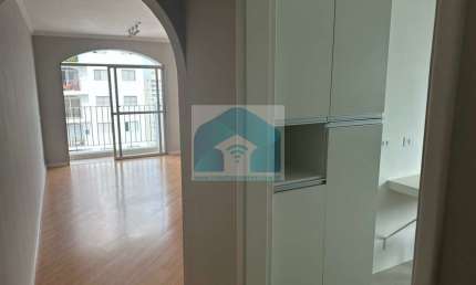 VENDO APARTAMENTO NO CONDOMÍNIO ALTO DO MORUMBI  tres dormitórios, 1 vagas de garagem