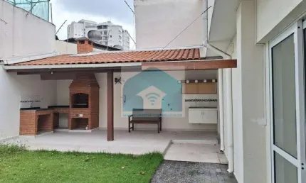 Casa com 3 quartos para alugar na Rua Padre Chico, 192, Santo Amaro, São Paulo