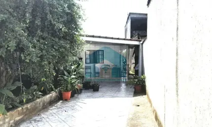 Casa no Bairro Tupiry, Praia Grande SP, com 3 dormitórios