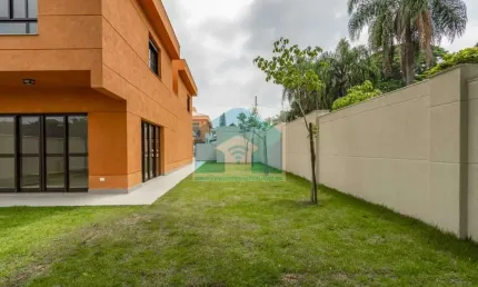 Casa Sobrado  Condominio  Jardim Prudência  291,890 m²   4 suites e 3 vagas