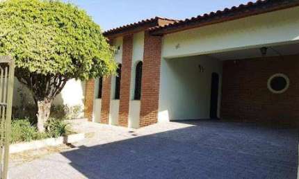 Casa térrea grande com 3 dormitórios à venda, 200 m² por R$ 600.000 - Jardim Helena Cristina - Sorocaba/SP