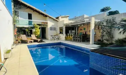 Casa com piscina para venda no bairro Vila Oliveira em Mogi das Cruzes- SP