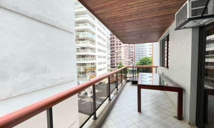 Apartamento para venda possui 130 metros quadrados com 3 quartos em Icaraí - Niterói - RJ
