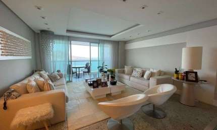 Apartamento para venda tem 205 metros quadrados com 4 quartos em Boa Viagem - Niterói - RJ