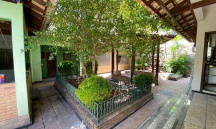 Casa com 4 dormitórios à venda, 320 m² por R$ 1.700.000,00 - Cabral - Contagem/MG