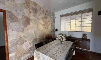 Classe A Imóveis apresenta: Espaço, conforto e localização privilegiada no Monsenhor Messias