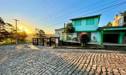 Ferreira Negócios Imobiliários Vende	Casa em Caxias do Sul Bairro São Caetano Casa Independente