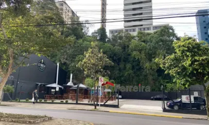 Ferreira Negócios Imobiliários Vende	Terreno em Caxias do Sul Bairro Centro Terreno Av. Julio de Castilhos
