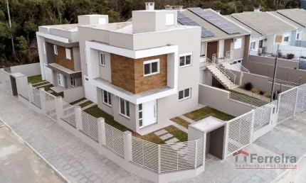 Ferreira Negócios Imobiliários Vende	Sobrado em Caxias do Sul Bairro Nossa Senhora das Graças Casa Quebec
