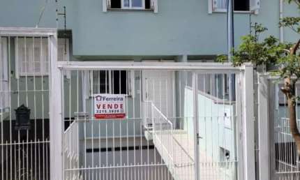 Ferreira Negócios Imobiliários Vende	Sobrado em Caxias do Sul Bairro Nossa Senhora da Saúde Sobrado