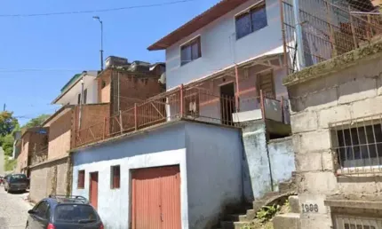 Ferreira Negócios Imobiliários Vende	Casa em Caxias do Sul Bairro Kayser