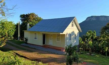 Ferreira Negócios Imobiliários Vende	Chácara em Caxias do Sul Bairro Vila Cristina Chácara