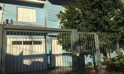 Ferreira Negócios Imobiliários Vende	Sobrado em Caxias do Sul Bairro Santa Lúcia Sobrado