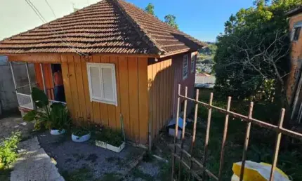 Ferreira negócios imobiliários vende	casa em caxias do sul bairro rio branco casa