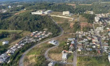 Ferreira Negócios Imobiliários Vende	Terreno em Garibaldi  Bairro Ferroviário Parque do Esqui
