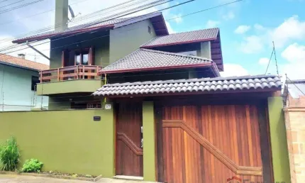 Ferreira negócios imobiliários vende	casa em caxias do sul bairro desvio rizzo casa
