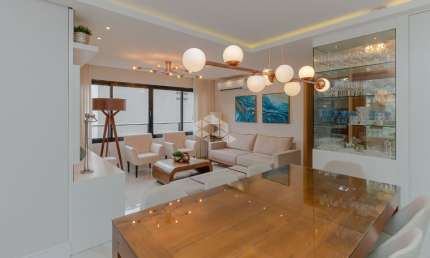 APARTAMENTO DE 3 DORMITÓRIOS, 1 SUÍTE, PREDIO SEMINOVO (2019), COM INFRA COMPLETA.