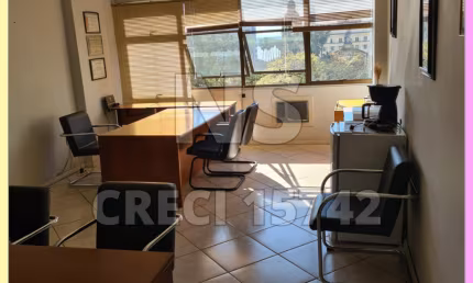 Sala Comercial na Galeria Di Primo Beck possui 33m² de AP no Centro Histórico