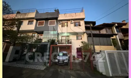 ÓTIMA CASA COM VISTA DECK E PISCINA NO TERRAÇO. 3 DORM (1 SUITE)