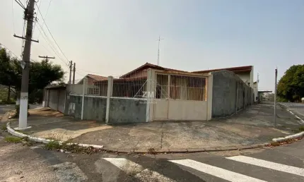 Casa com 5 quartos à venda no Jardim García, Campinas , 178 m2 por R$ 650.000
