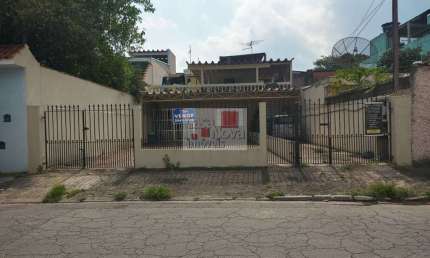 ÓTIMA OPORTUNIDADE PARA INVESTIDORES IMÓVEL COM 270 M²