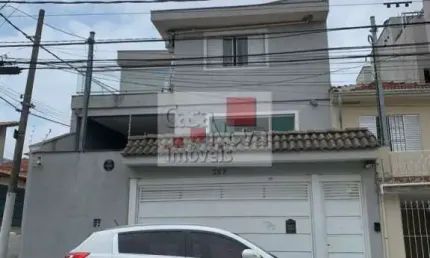 Casa à venda na Rua Mata Redonda, 367, Vila Nivi, São Paulo