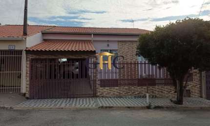 ÓTIMA CASA A VENDA - JARDIM AGENOR - Salto de Pirapora/SP.
Área Construída: 180,00 m² / Área Terren