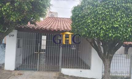 VENDO - CASA EM ÓTIMA LOCALIZAÇÃO NO JARDIM ÁUREA - SALTO DE PIRAPORA/SP

CASA:
- 2 dormitórios amp