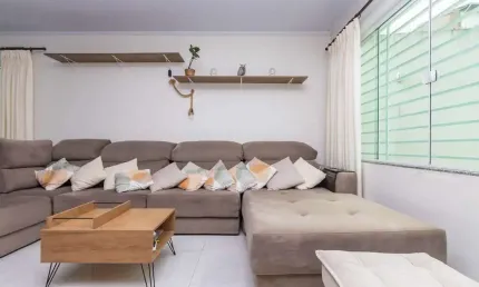 Casa para Venda em Curitiba, Pilarzinho, 3 dormitórios, 3 banheiros, 3 vagas
