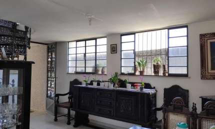 Casa Comercial para Locação em Itaboraí, Centro, 4 dormitórios, 2 suítes, 4 banheiros, 1 vaga