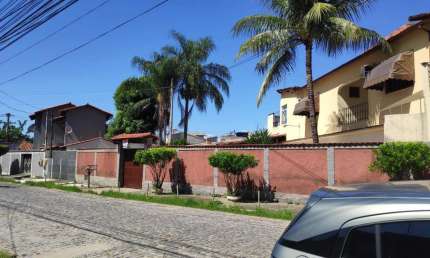 Casa para Venda em Itaboraí, Centro, 5 dormitórios, 1 suíte, 2 banheiros, 2 vagas