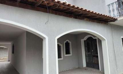 Casa para Locação em Itaboraí, Venda das Pedras, 3 dormitórios, 1 suíte, 3 banheiros, 2 vagas