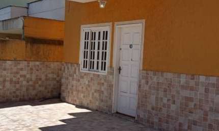 Casa em Condomínio para Locação em Itaboraí, Ampliação, 2 dormitórios, 1 suíte, 2 banheiros, 1 vaga