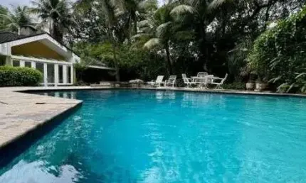 Casa em Condomínio - Triplex / Residencial / Itanhangá
