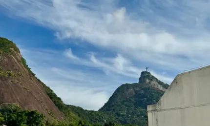Já pensou em contemplar o cristo redentor todos os dias?