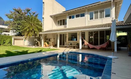 Sua nova casa dos sonhos está pronta para receber você!