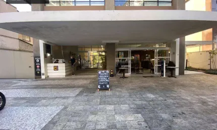 Sala comercial na Paulista com 32 m² vão livre e 1 vaga
