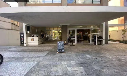 Sala comercial na Paulista com 32 m² vão livre e 1 vaga