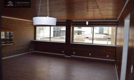 Apartamento com 3 dorm 1 suite 1 vaga Prox metro e Paulista