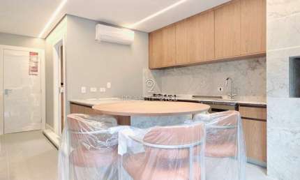 Casa em condomínio fechado com 3 quartos à venda na Rua Coronel Brasilino Moura, Ahú, Curitiba, 266 m2 por R$ 3.690.000