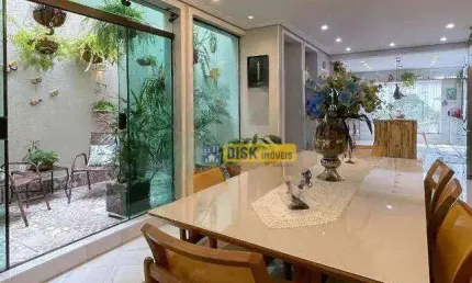 Sobrado amplo com 3 dormitórios, suíte com closet e 6 vagas – centro de são bernardo do campo