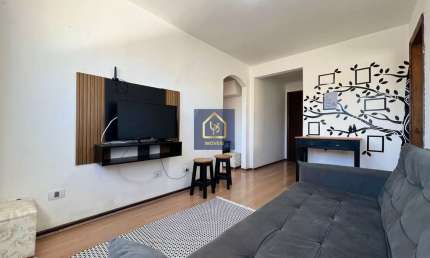 Apartamento (studio/kitnet) mobiliado com 1 quarto à venda. São 34,60m² por R$ 319.000 na região central de Curitiba/PR