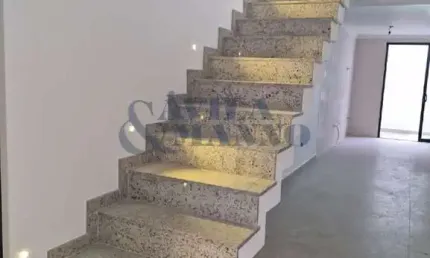 Imperdível! Casa à venda em São Paulo-SP, Vila Lúcia: 3 quartos, 1 suíte, 1 sala, 2 banheiros, 2 vagas, 108m². Confira!
