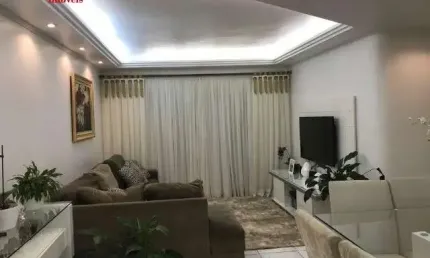 3 dormitórios  com armários (2  suítes 1 com closet), sala para dois ambientes com varanda, cozinha planejada,  lavabo, 1 vaga de garagem fixa, localizado a 200 ms da futura Estação do Metrô Santa Cla