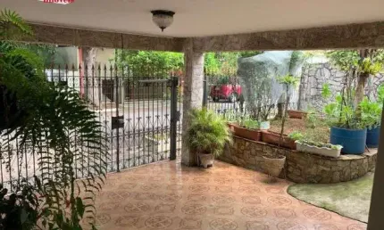 Casa com 3 quartos à venda no Jardim Avelino, São Paulo  por R$ 1.100.000