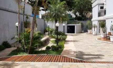 Casa em condomínio fechado com 4 quartos à venda na Mooca, São Paulo  por R$ 1.990.000