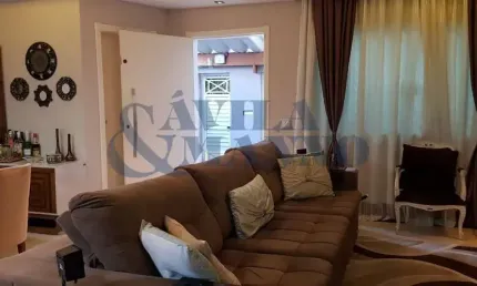 Casa à venda em São Paulo-SP na Vila Alpina: 3 quartos, 1 suíte, sala 2 ambientes, 3 banheiros, 2 vagas, 180 m²! Aproveite!